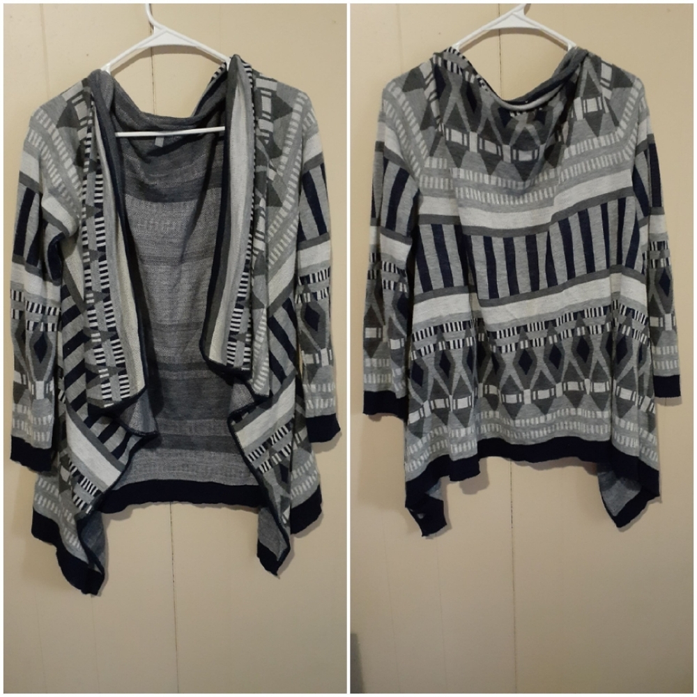 Charlotte Russe gray black cardigan poncho xlarge